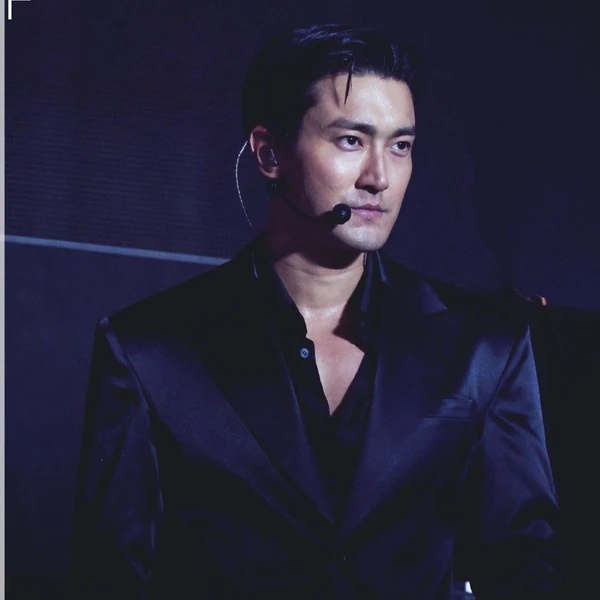 Today's Most Loved Siwon (Super Junior)