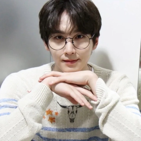 Today's Most Loved Shinwon (PENTAGON)