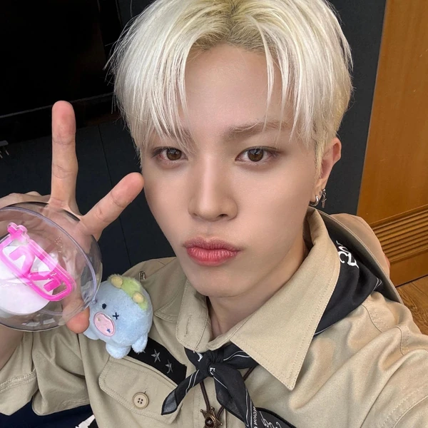 Foto Populer Penuh Cinta untuk So Junghwan (TREASURE)
