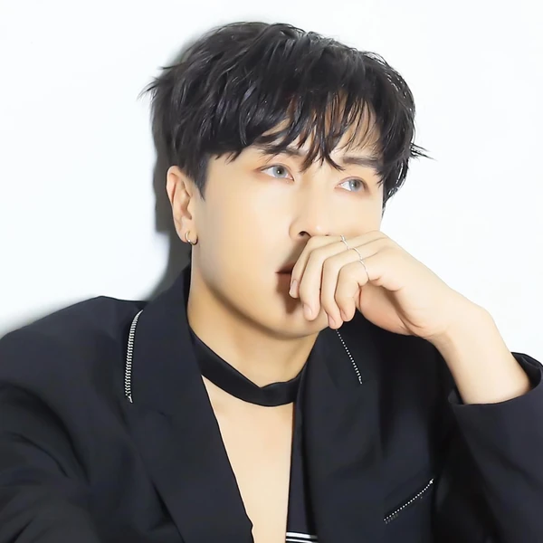 Fans' Pick: Best Moment of Kim Dongwan (SHINHWA)