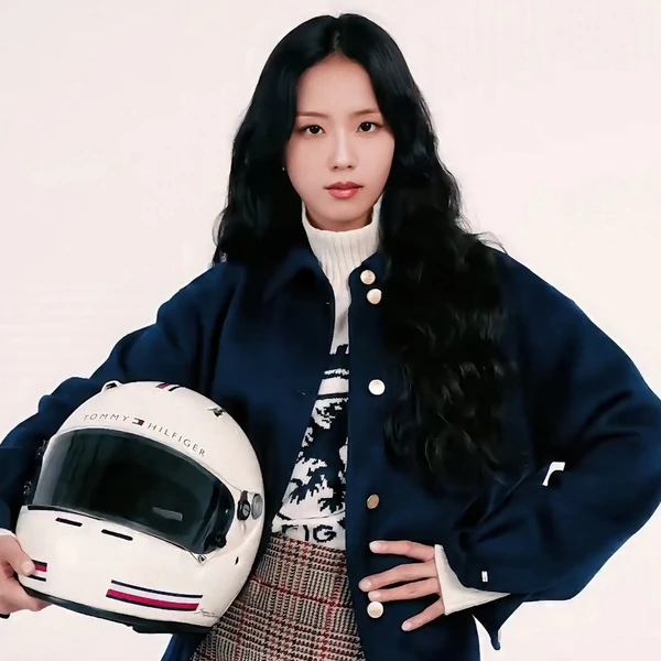Today's Most Loved Jisoo (BLACKPINK)