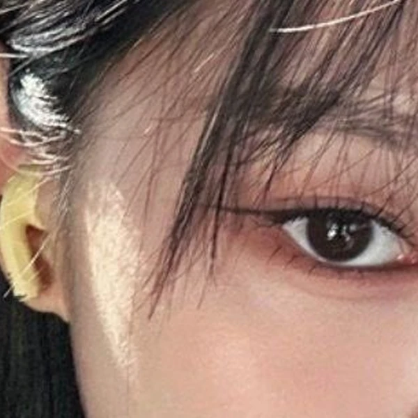Today's Most Loved HyunJin (Loossemble)
