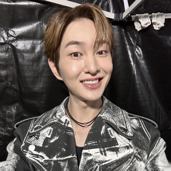 Today's Most Loved Onew (SHINee)