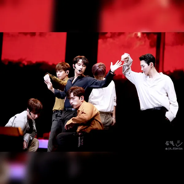 Top Photo Full of SHINHWA Love