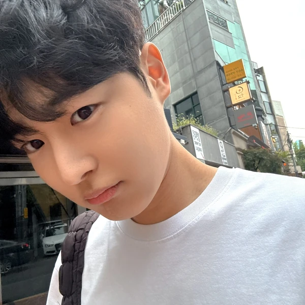 Today's Most Loved Choi Byungchan