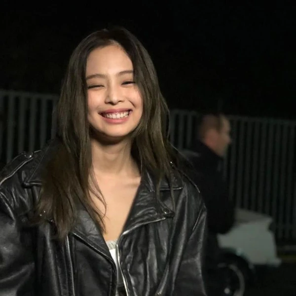 今日最受喜愛的Jennie (BLACKPINK)