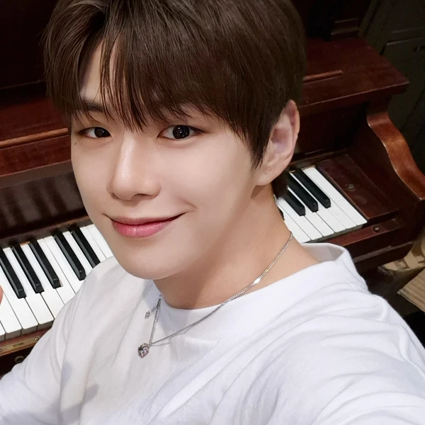 Penampilan Kang Daniel yang Paling Dicintai Hari Ini