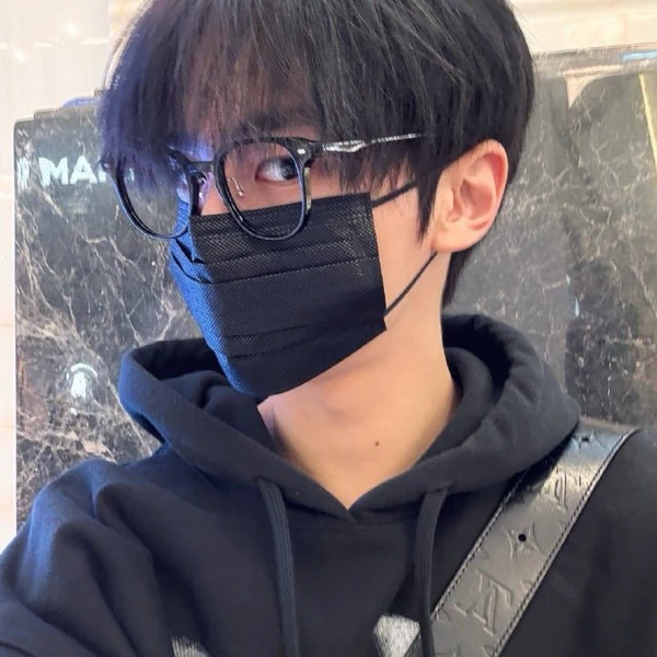 Today's Most Loved Kim Gyuvin (ZEROBASEONE)