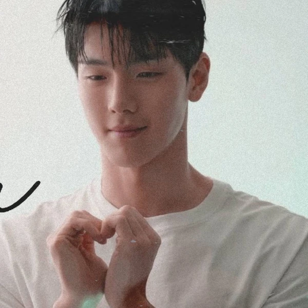 Most popular banner post of Shownu (MONSTA X) in the community