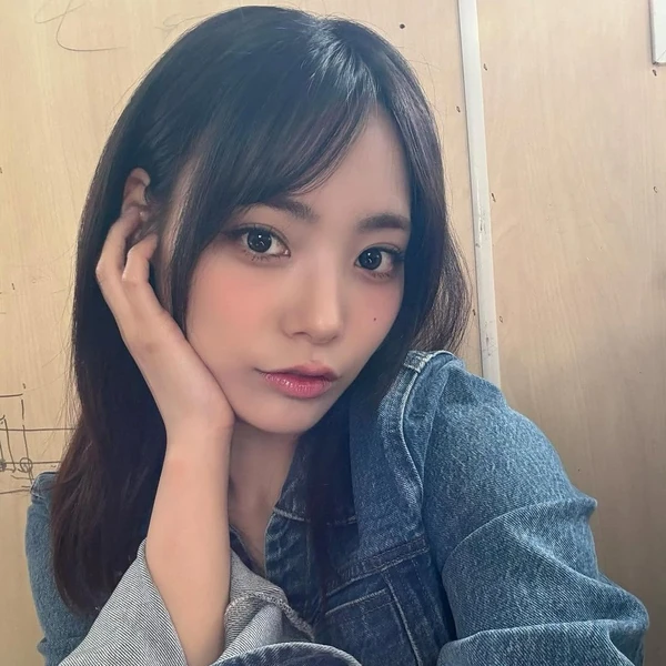 充滿粉絲愛意的始燕 (QWER)人氣照片