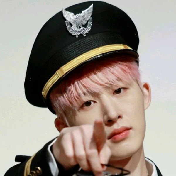 Top Photo Full of B.I Love