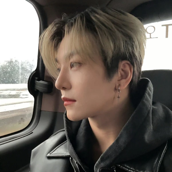 Popular profile picture of He Xinlong (ALPHA DRIVE ONE, BOY STORY) loved by fans