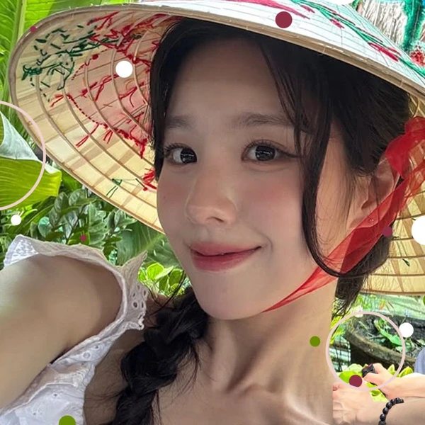 Today's Most Loved HeeJin (ARTMS)