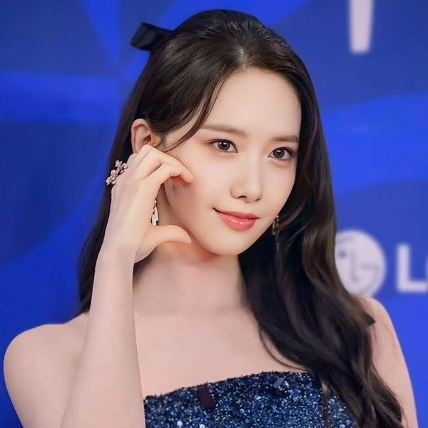 Top Photo Full of Yoona (Girls' Generation) Love