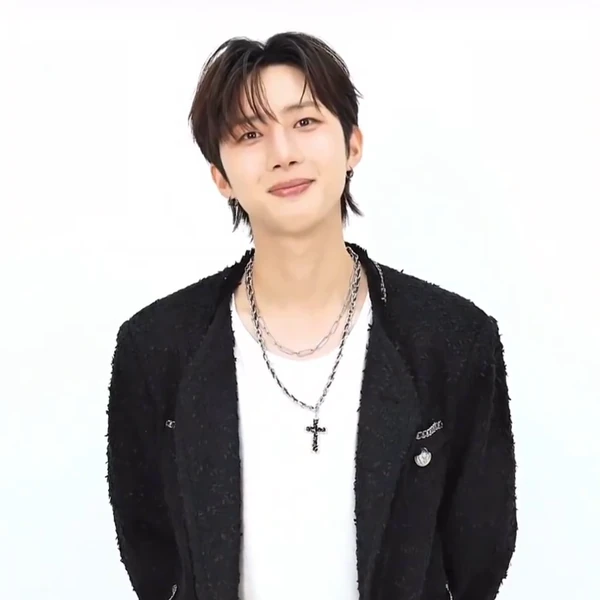 Today's Most Loved Hui (PENTAGON)