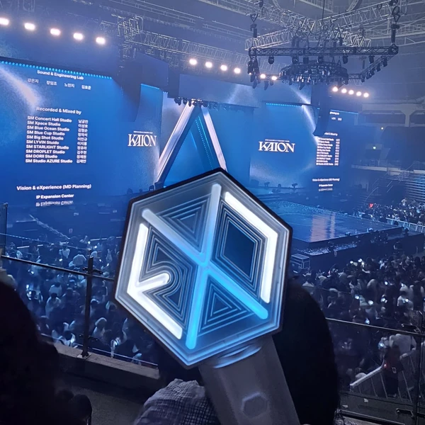 Top Photo Full of EXO Love