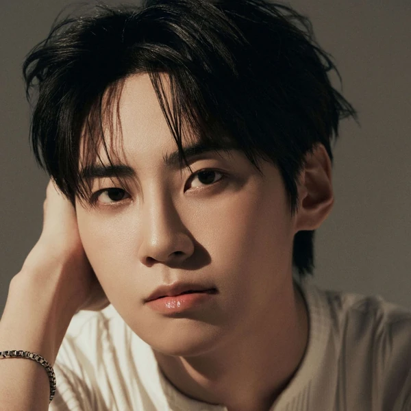 Top Photo Full of Lee Jinhyuk Love
