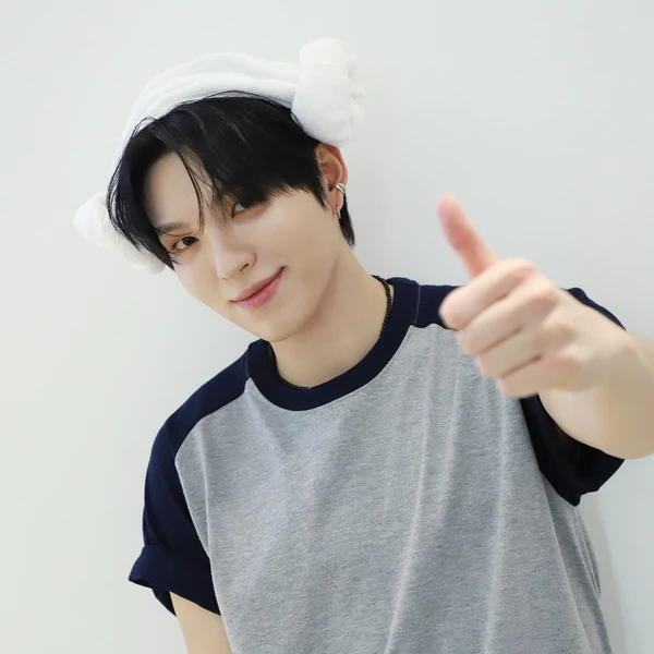 Today's Most Loved HEECHAN (DKB)