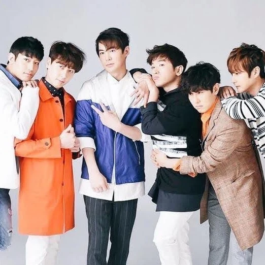 Top Photo Full of SHINHWA Love