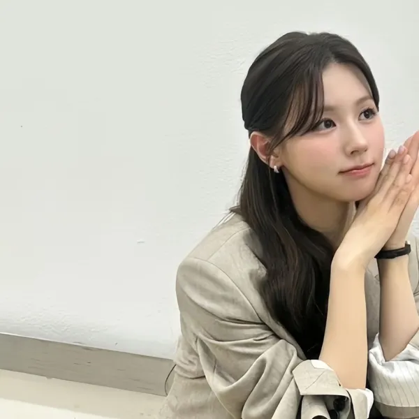 Today's Most Loved Miyeon (i-dle)