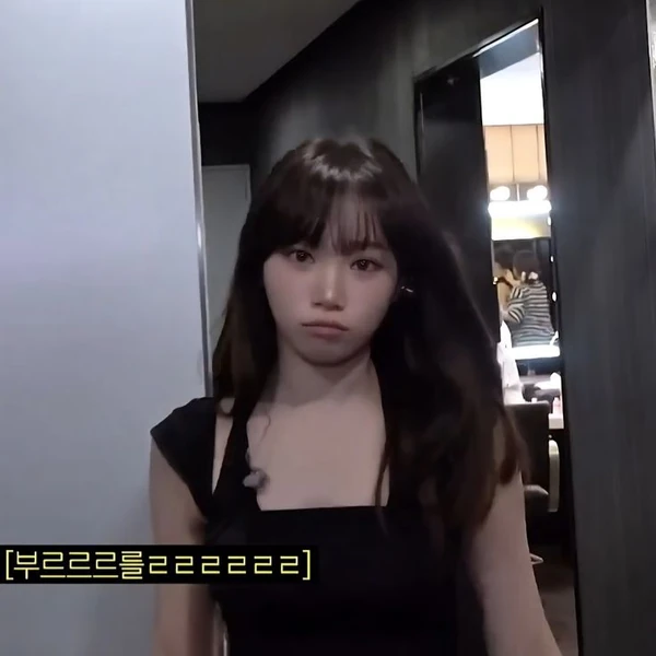 Today's Most Loved Kim Chaewon (LE SSERAFIM)