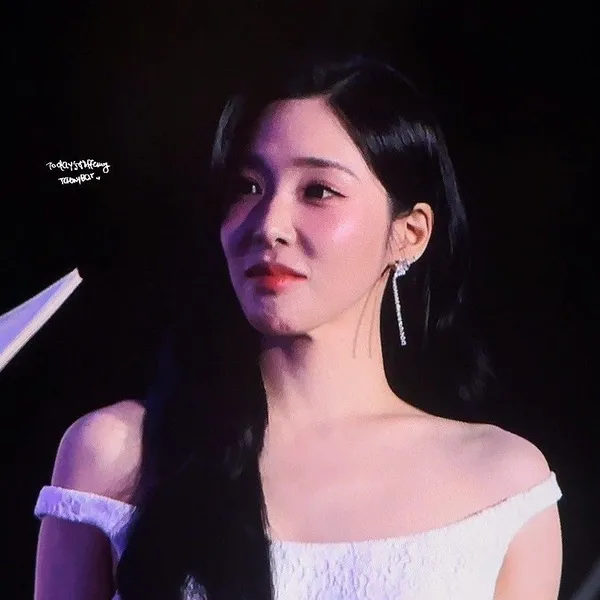 Top Photo Full of Tiffany Young (Girls' Generation) Love