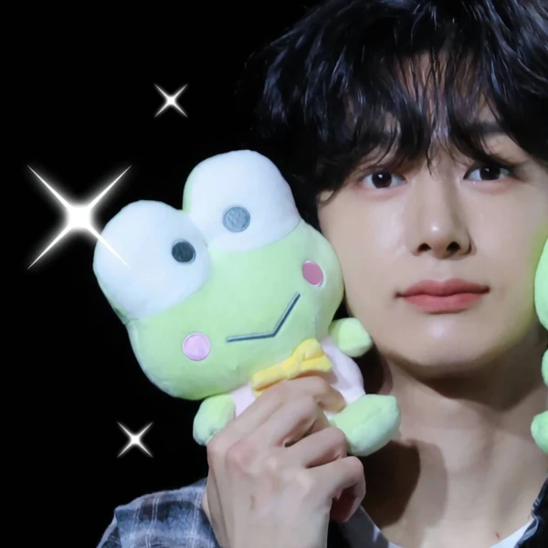 Signature photo of Hyungwon (MONSTA X) capturing their charm