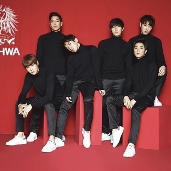 Top Photo Full of SHINHWA Love