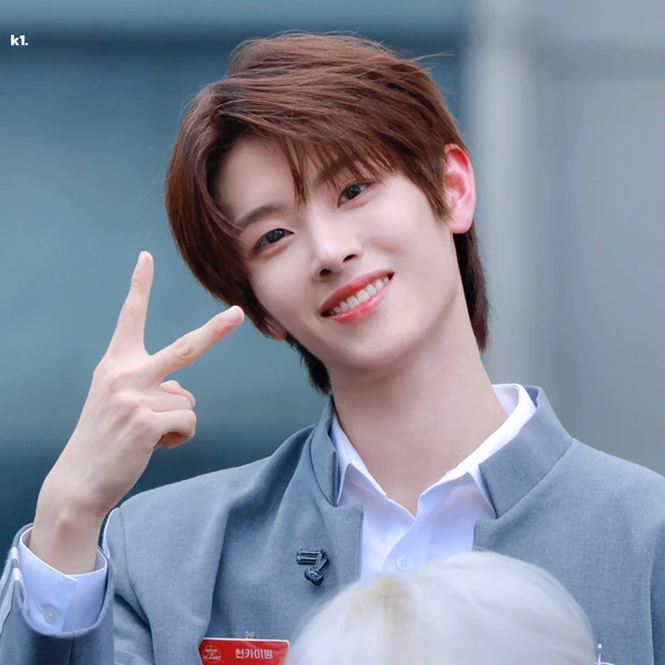 Today's Most Loved Chen Kaiwen