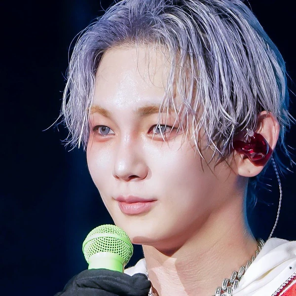 粉丝票选的Key (SHINee)最佳瞬间