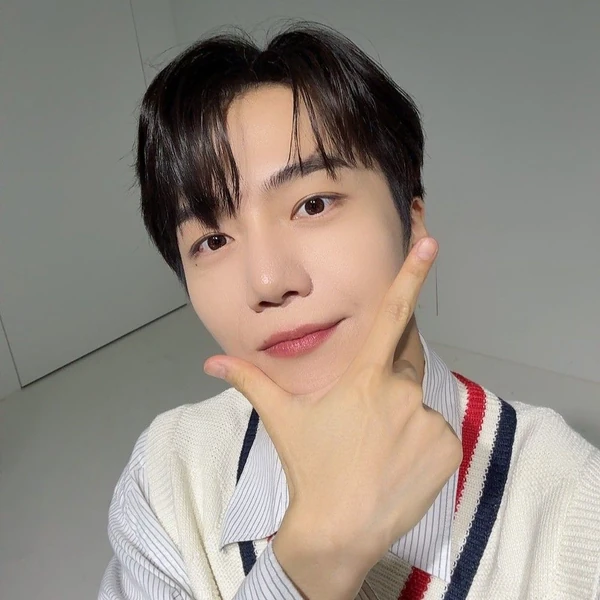 진호 (펜타곤) 팬심 가득한 인기 사진