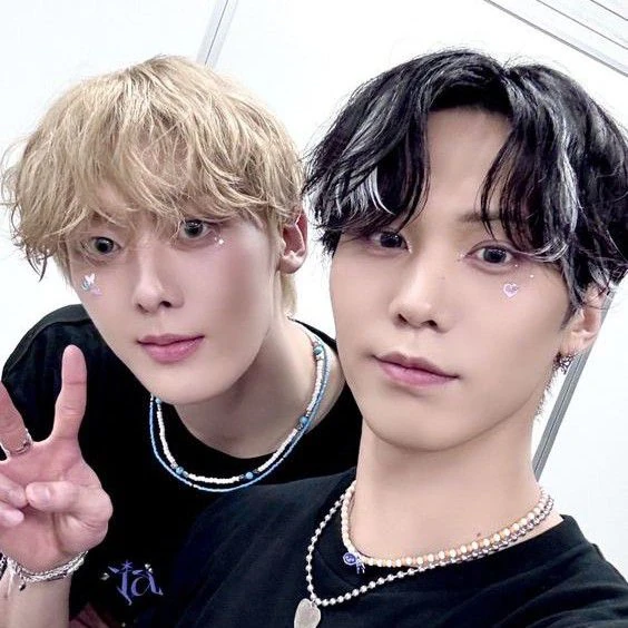 Top Photo Full of Rocky Love