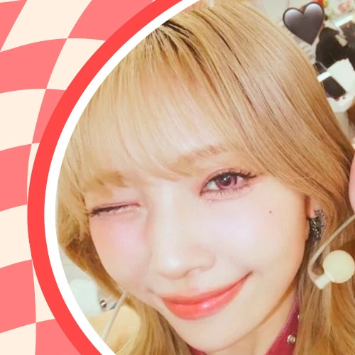 Foto Populer Penuh Cinta untuk Mayuka (NiziU)
