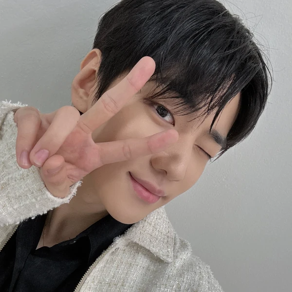Today's Most Loved Jaechan (DKZ)