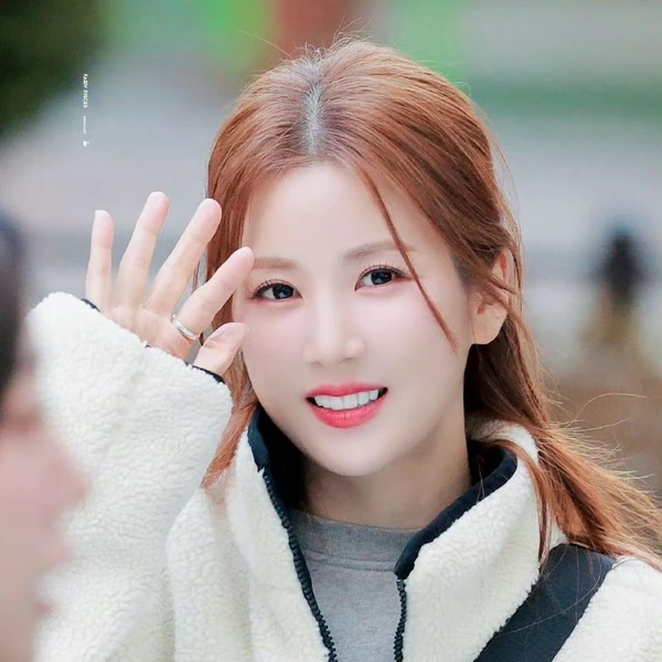 Top Photo Full of Park Chorong (Apink) Love
