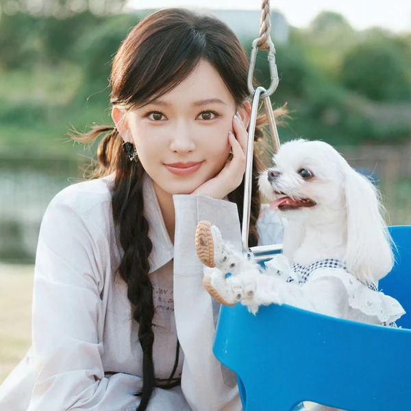 Top Photo Full of Cheng Xiao Love