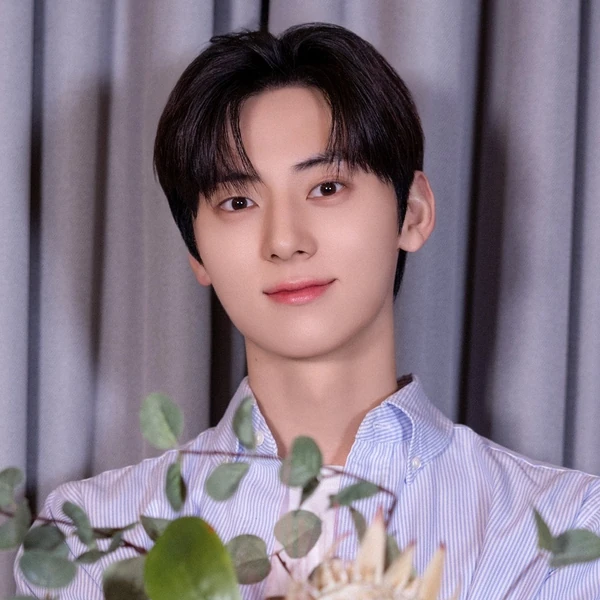 Top Photo Full of Hwang Minhyun Love