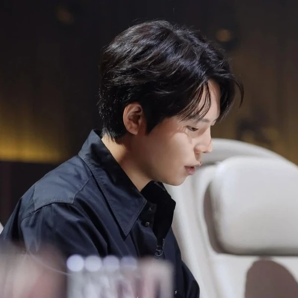 Today's Most Loved Jung Seunghwan