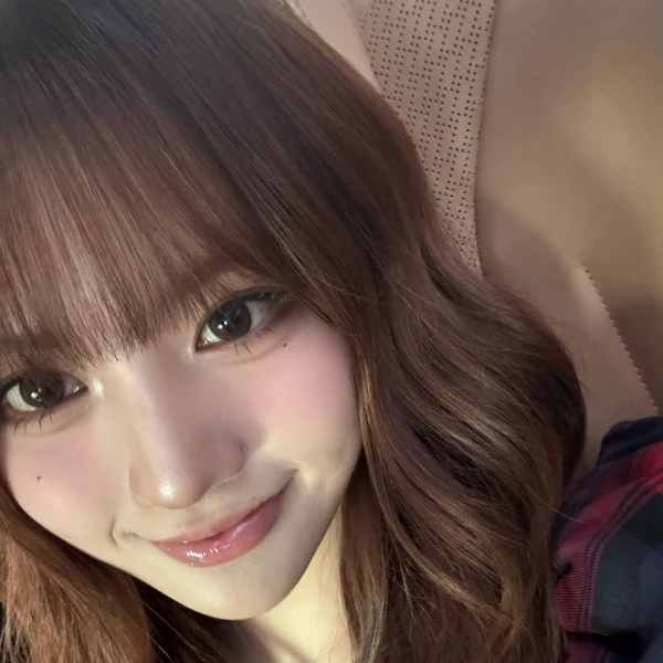 Today's Most Loved Serina (MADEIN)