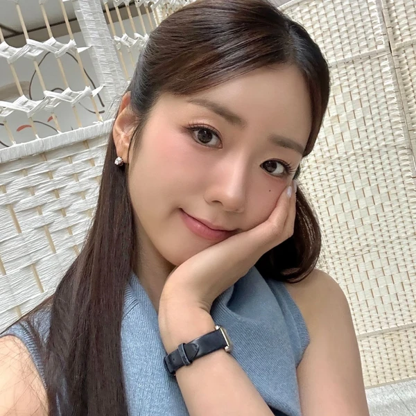 今日最も愛されたユン・ボミ (Apink)の姿