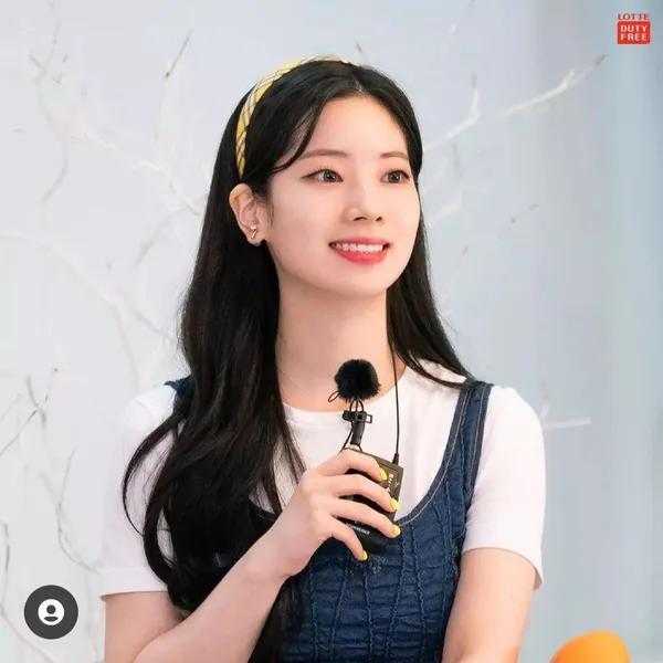 오늘 가장 사랑받은 다현 (TWICE)의 모습