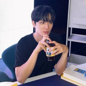 Today's Most Loved Kim Jonghyeon