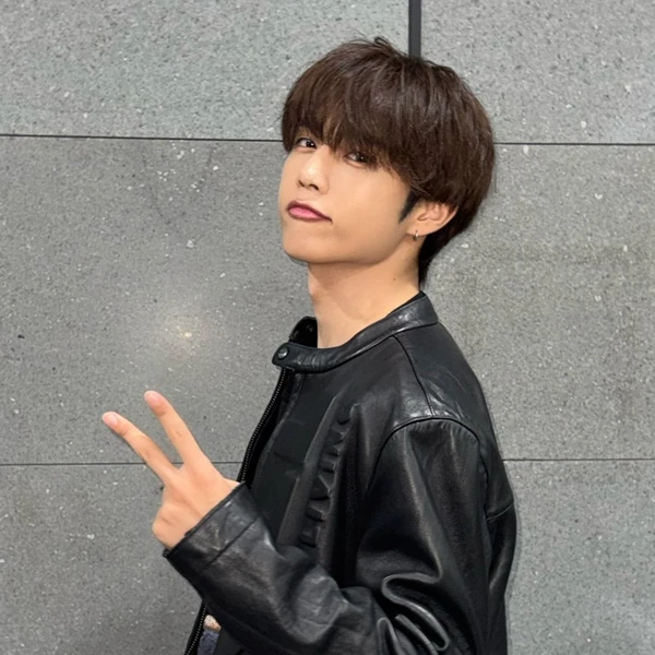 Top Photo Full of Sunwoo (THE BOYZ) Love