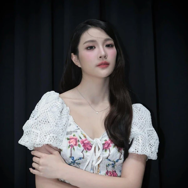 Today's Most Loved MOMOLAND
