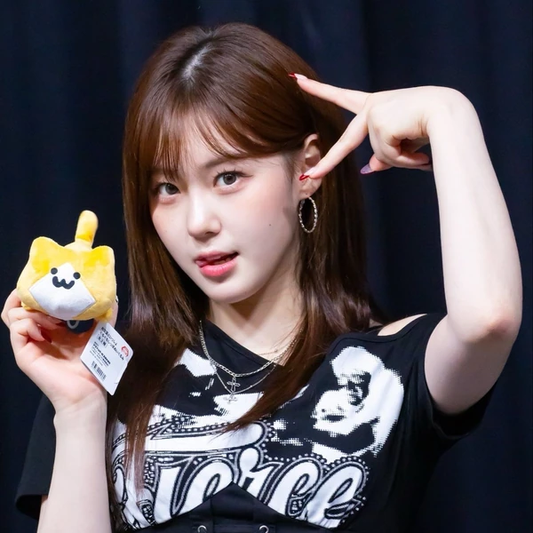Today's Most Loved Kim Chaehyun (Kep1er)