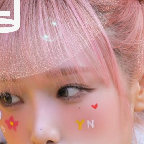 Top Photo Full of Choi Yena Love