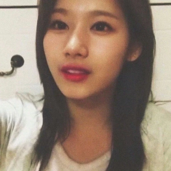 Top Photo Full of Sana (TWICE) Love