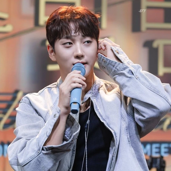 Today's Most Loved Hong Joochan (GoldenChild)