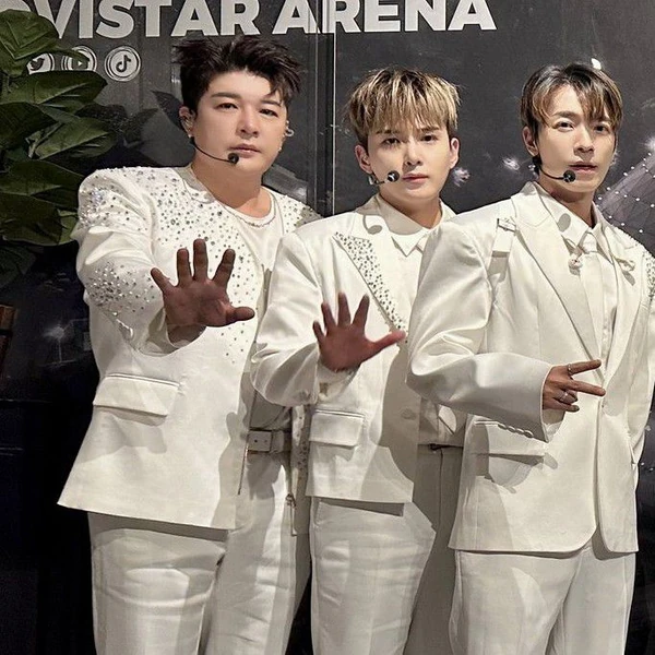 Top Photo Full of Super Junior Love