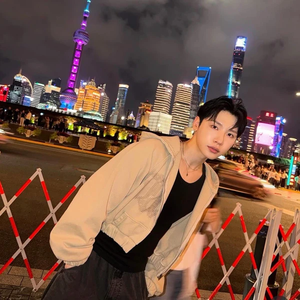 Today's Most Loved Jeon Woong (AB6IX)